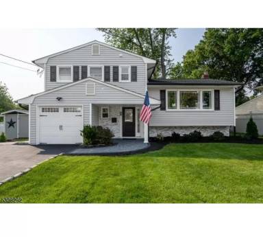 Main picture of 60 Kenneth Pl