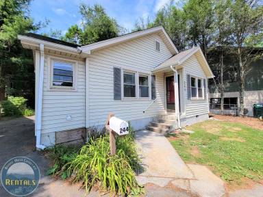 Main picture of 244 Faculty St