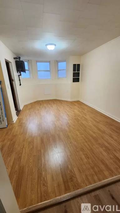 Main picture of 650 54th St