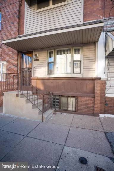 Main picture of 2203 S Bucknell St