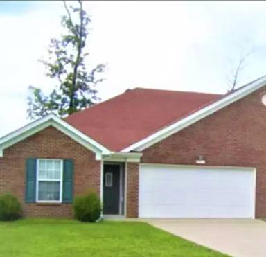 Main picture of 112 Clover Ct