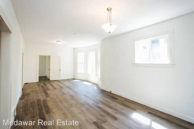 Main picture of 4122 Whitman Ave N