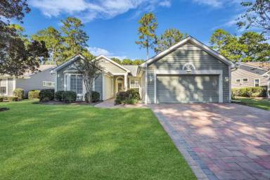 Main picture of 34 Coburn Dr E