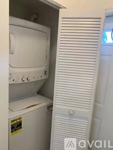 Main picture of 8110 San Carlos Cir
