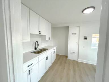 Main picture of 11128 11132 Budlong Ave