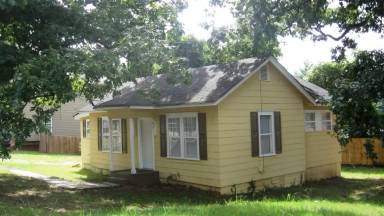 Main picture of 1466 Venetian Dr SW