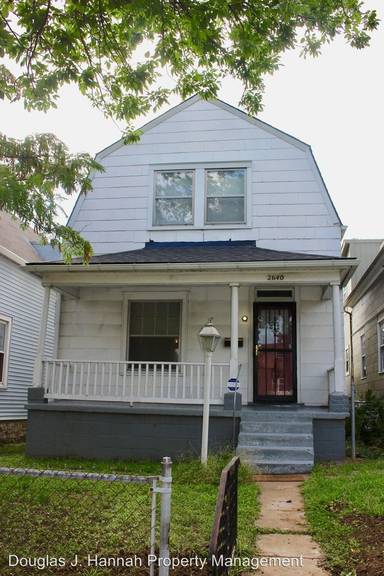Main picture of 2640 Madison Ave