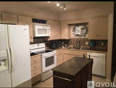 Main picture of 5827 Hefner Village Cir