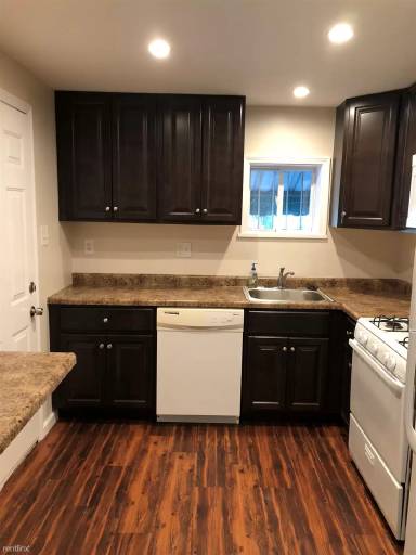 Main picture of 3333 Parkview Ave