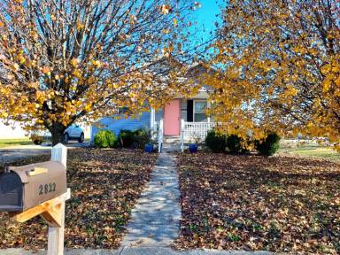 Main picture of 2822 Healing St