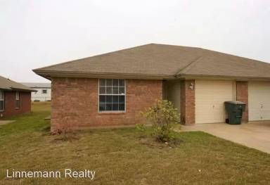 Main picture of 3204 Toledo Dr