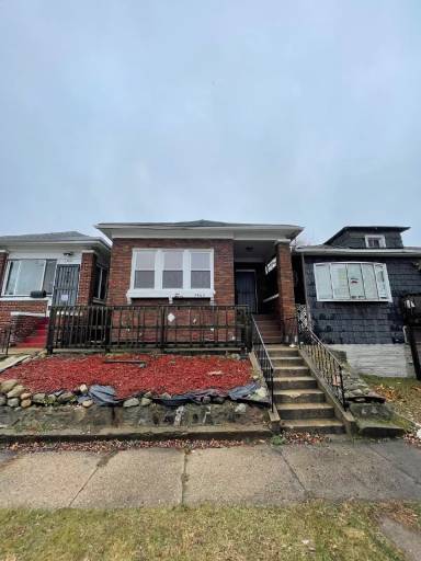 Main picture of 3862 Jackson St