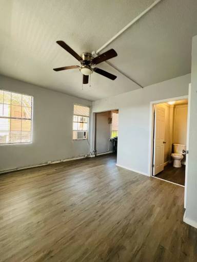 Main picture of 127 Sandmeyer St