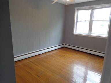 Main picture of 5986 Henry Avenue