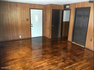 Main picture of 2021 W 11th St