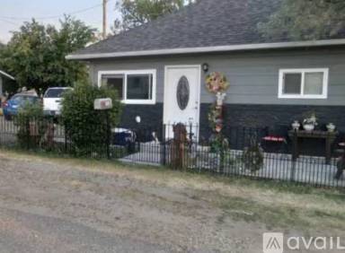 Main picture of 702 Majors St