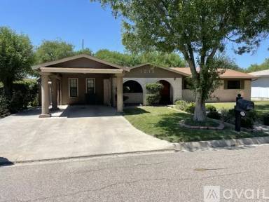 Main picture of 1213 Royal Crown Dr