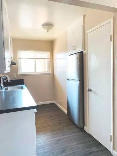 Main picture of 3014 Fruitvale Ave