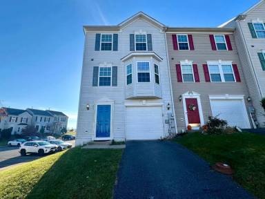 Main picture of 198 Dunrobin Dr