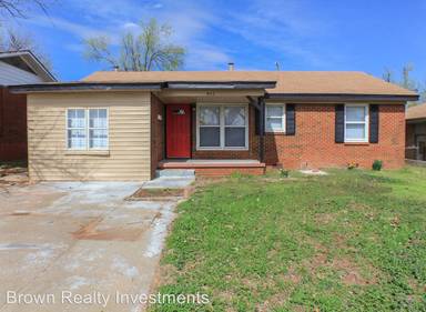 Main picture of 805 NE 35th St