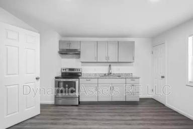 Main picture of 208 E Park St