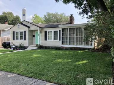 Main picture of 104 S Beverly Ave