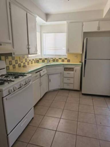 Main picture of 20744 Thunderbird Rd