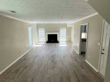 Main picture of 6662 E Windsor Ln
