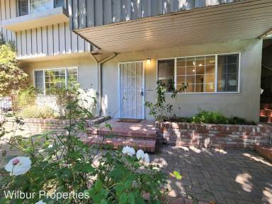 Main picture of 612 Forest Ave