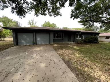 Main picture of 1003 N Willard Dr