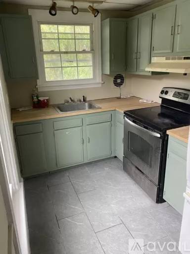 Main picture of 1039 W Linden St