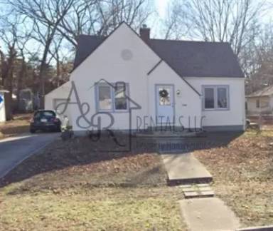 Main picture of 707-715 W 2nd St