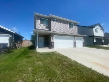 Main picture of 3018 33rd Ave S