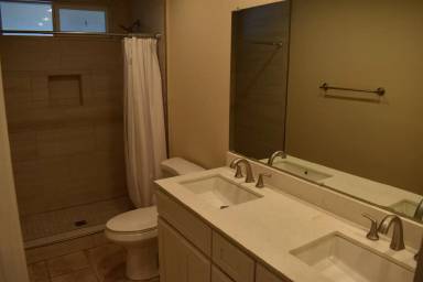Main picture of 5948 Altamont Dr