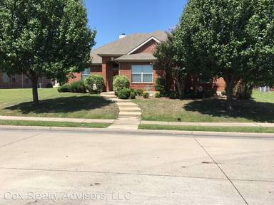 Main picture of 2230 Acacia