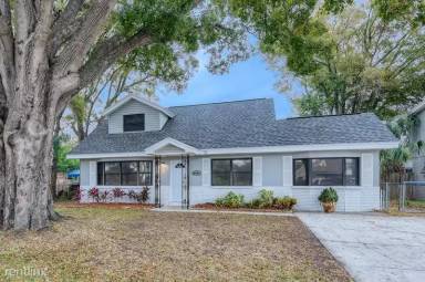 Main picture of 8697 92nd St