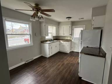 Main picture of 4958 W Midland Dr