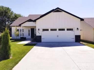 Main picture of 1623 W Young Ave