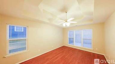 Main picture of 520 Baronne St