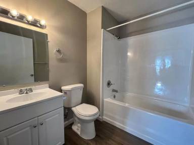 Main picture of 409 E Woodward St