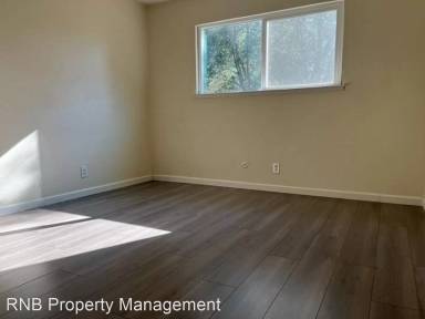 Main picture of 3320 Meadow Way