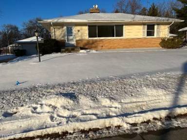 Main picture of 3013 29th Ave NE