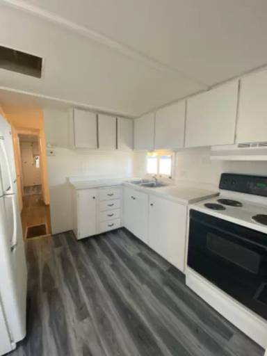 Main picture of 915 49th Avenue Ter W