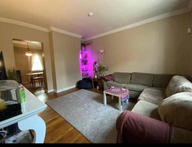 Main picture of 105 S 17th St