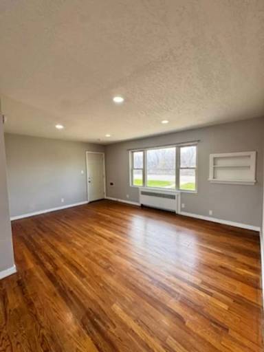 Main picture of 1660 Saint Joseph Blvd