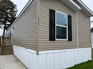 Main picture of 553 Corbin St