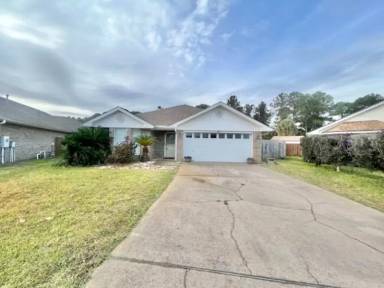 Main picture of 748 Olivia Ct