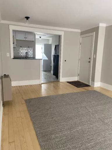 Main picture of 151 S Main St