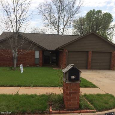 Main picture of 1112 NE 21st Ct