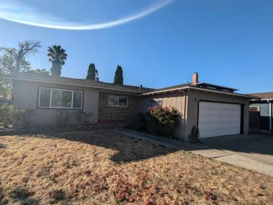 Main picture of 1704 Ewer Dr